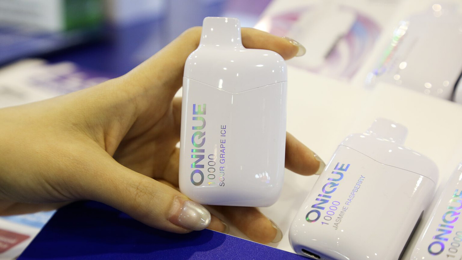 Кликните для увеличения изображения ONlQUE BY LOST MARY 10000 затяжек, изображение 2